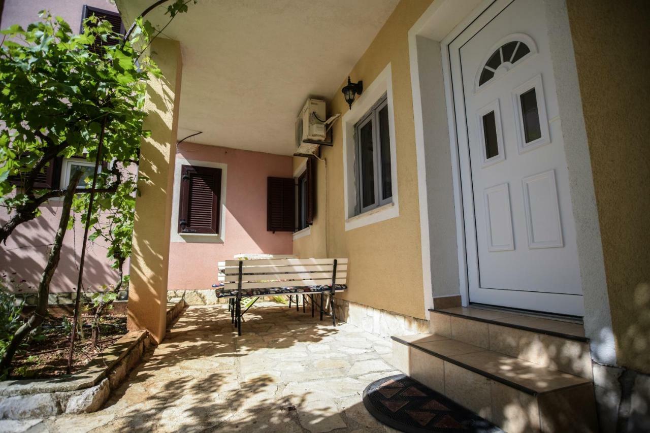 Apartmani Vitkovic II Црес Экстерьер фото