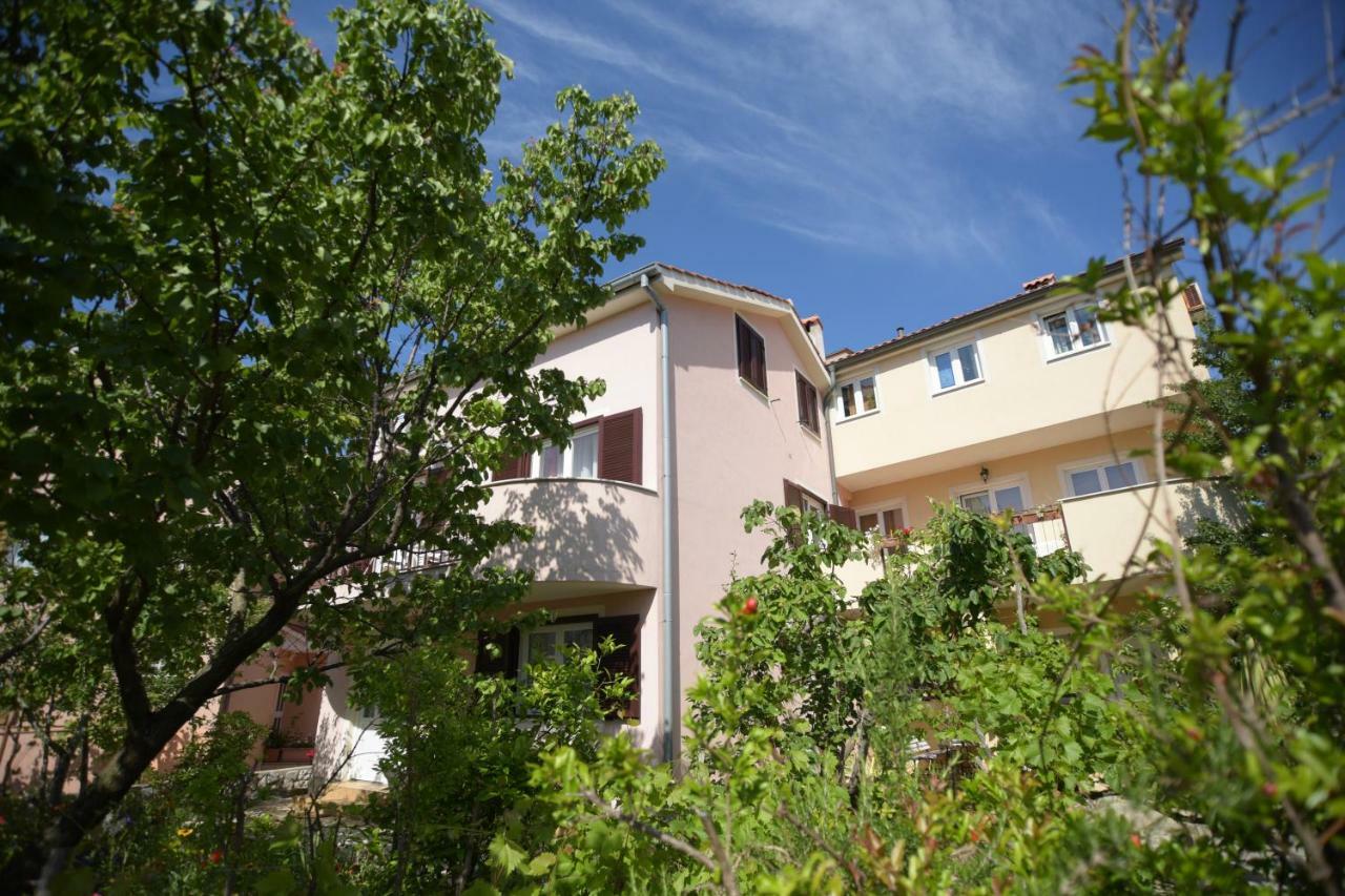 Apartmani Vitkovic II Црес Экстерьер фото